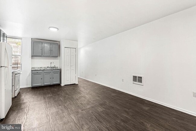 Photo - 3316 Kensington Ave