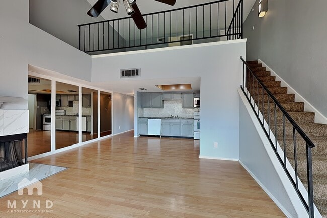 Photo - 14777 Wunderlich Dr Unidad 110