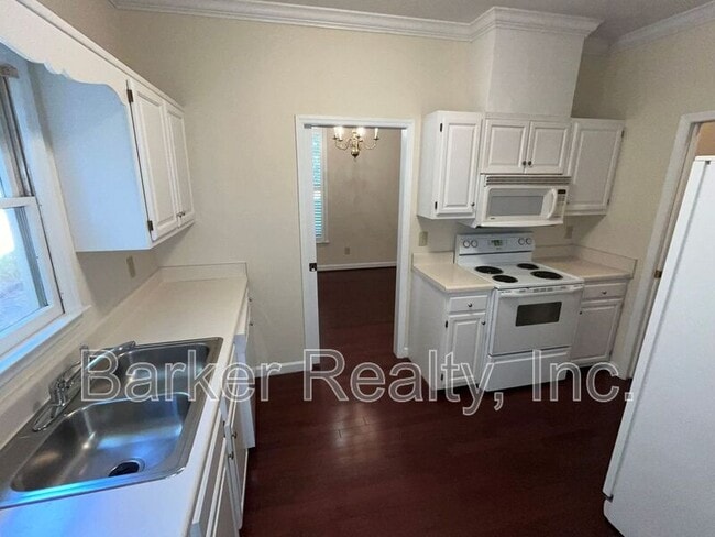 Photo - 1667 Village Glenn Dr