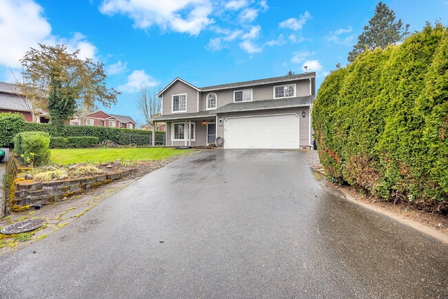 Photo - 5 Bedrooms ( one brm is on main floor) and 4 bathrooms (2 are on main floor), Fenced Back Yard, A...