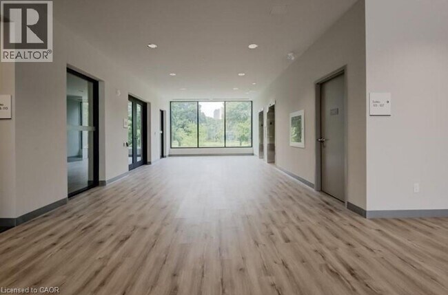 Photo - 107 Roger St Unit 401