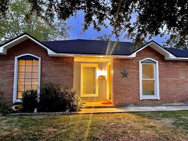 Photo - 6101 Maywood Dr