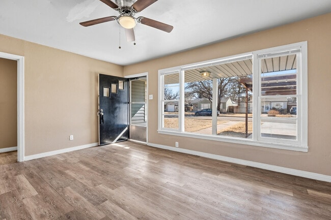 Photo - 3714 25th St