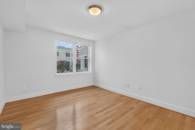 Photo - 809 Otis Pl NW Unit 104