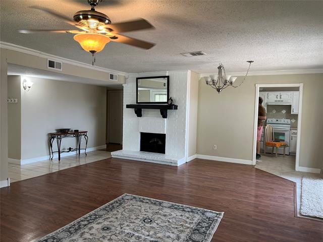 Photo - 3209 Oak Vista Dr