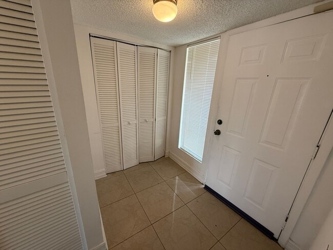 Photo - 5200 NW 31st Ave