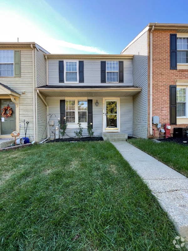 Building Photo - 8308 Silver Trumpet Dr Rental