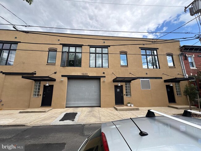 Building Photo - 1222 S Broad St Unit I Rental
