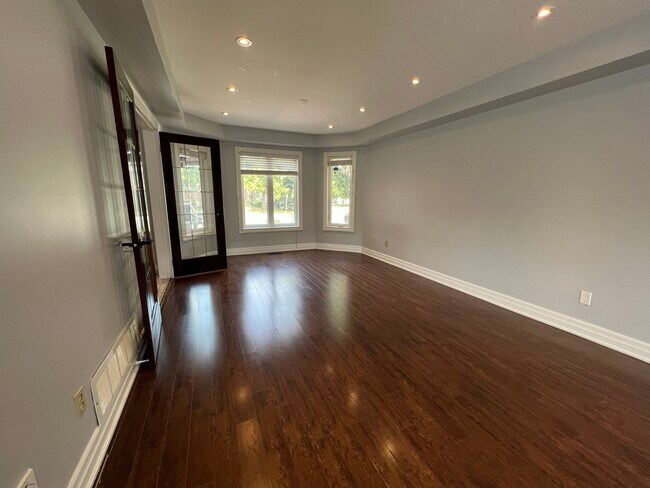 Photo - 270 Mountainberry Rd