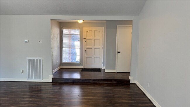 Photo - 5818 Culross Cl