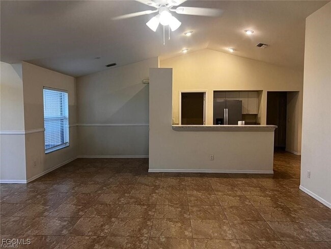 Photo - 16 Nelson Rd S