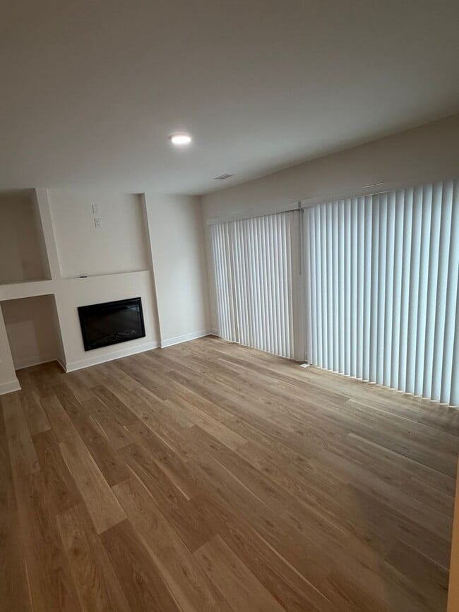 Photo - 4th  Ward Unit #94