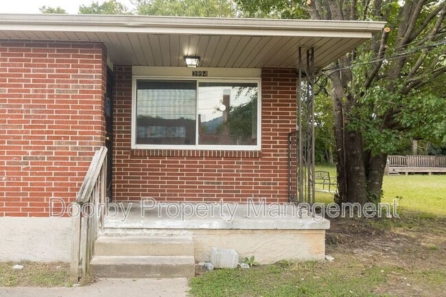 Building Photo - 3994 Hughes Ave Rental