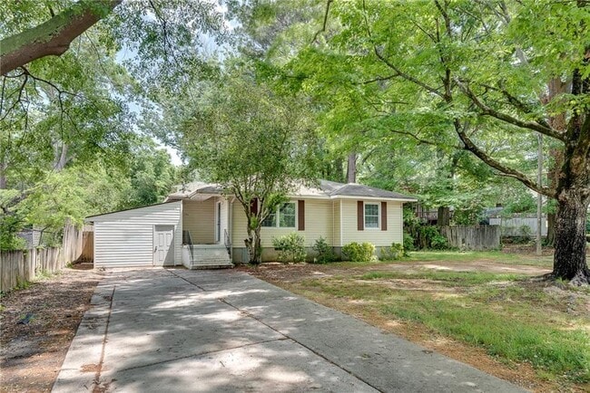 Photo - 2314 Woodside Way