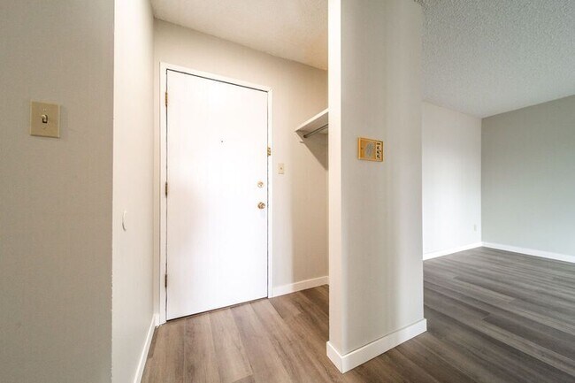 Photo - 14404-1488A 88a St NW Unit 211 / 206