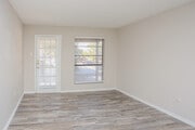 3BR, 2BA - 1070SF - B3