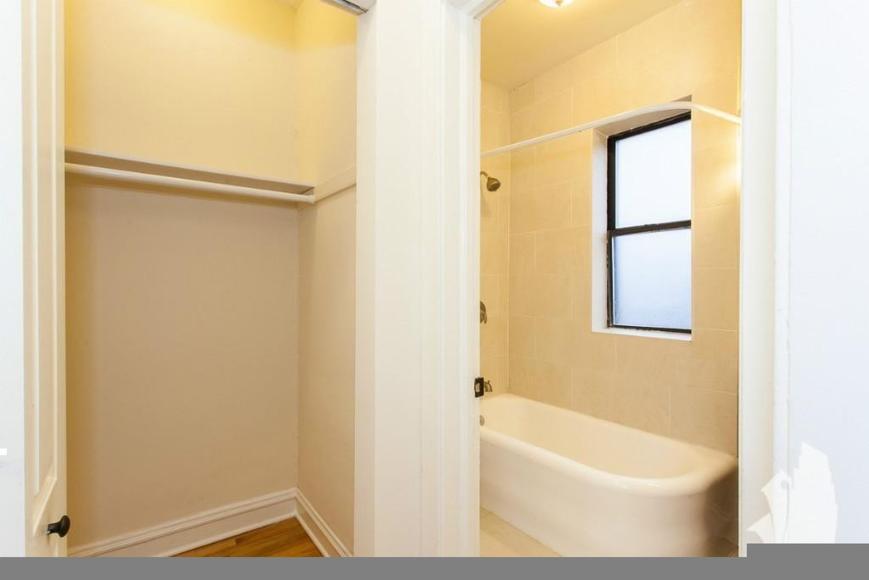 1 bedroom in Chicago IL 60640 - 1 bedroom in Chicago IL 60640 Condo Unit 411