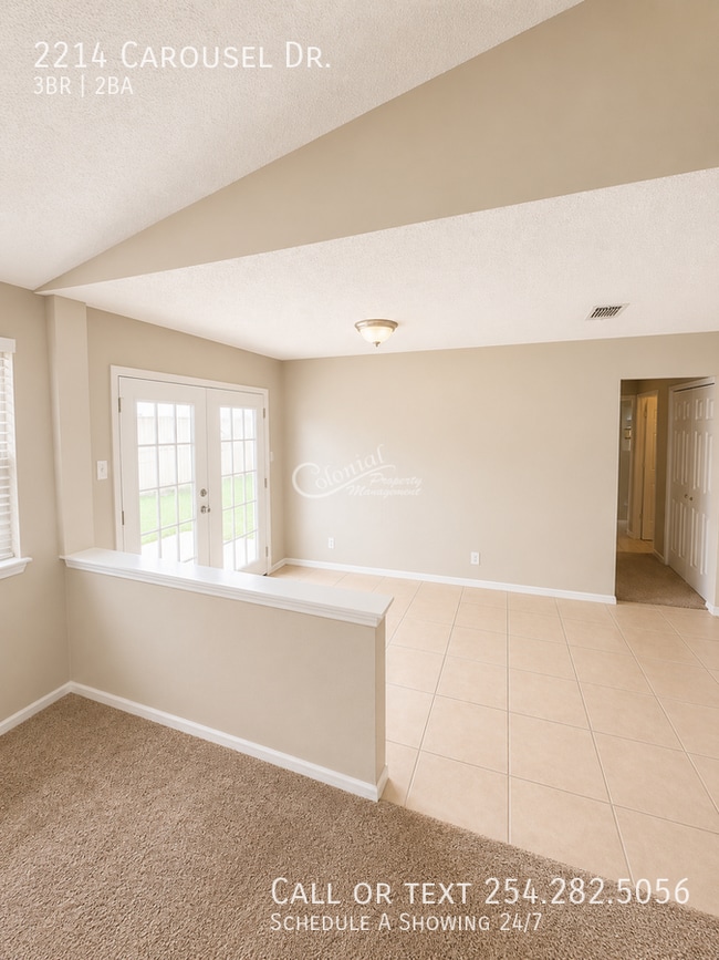 Photo - 2214 Carousel Dr