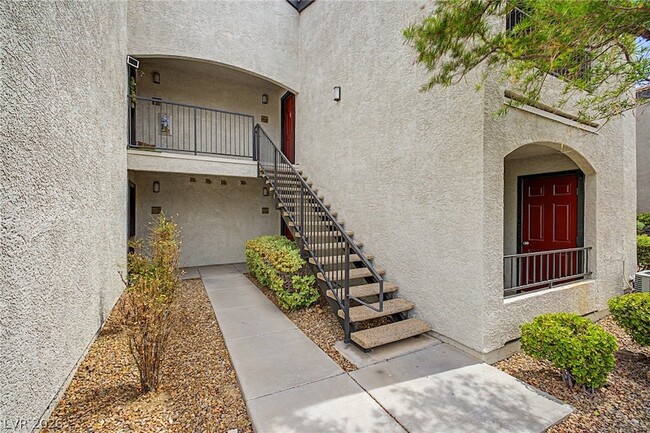 Photo - 950 Seven Hills Dr Unit 128