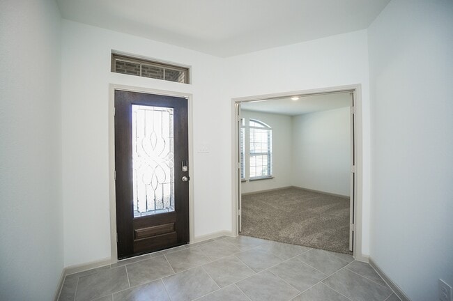 Photo - 3318 Parker Trce Dr