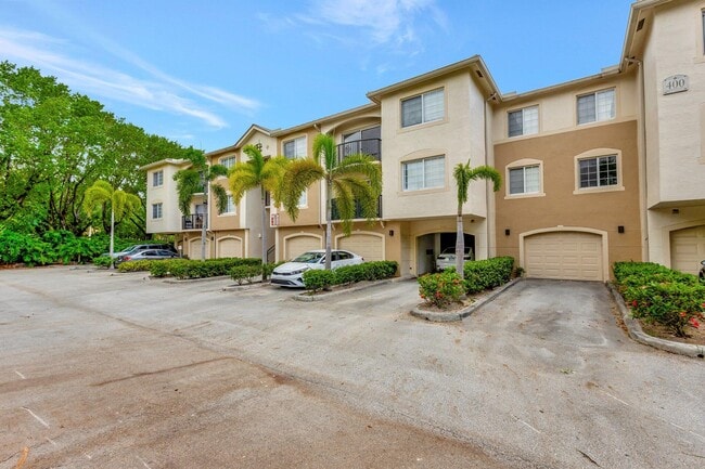 Photo - 400 Crestwood Ct N Unit 410