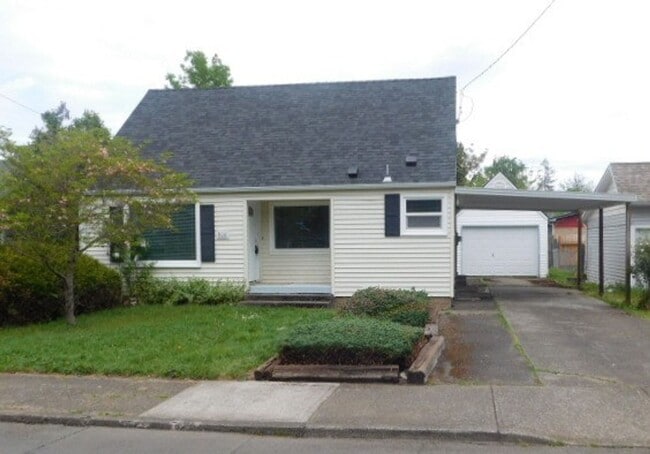 Building Photo - 3Bd/1.5Ba Two Story House - Available to View!