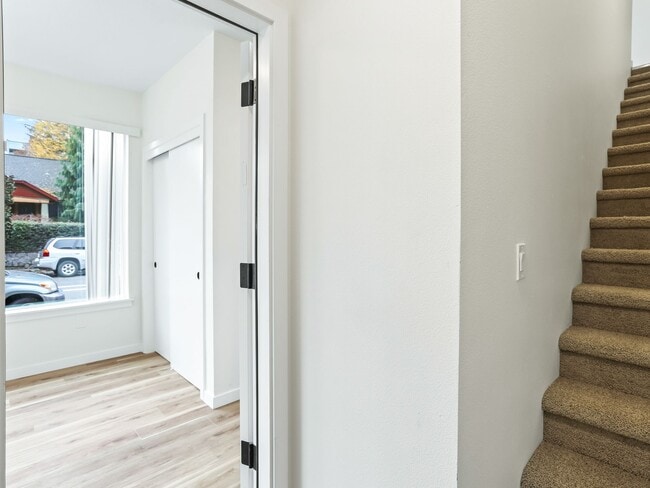 Photo - Vancouver Townhouses Unit 4391 N Vancouver Ave