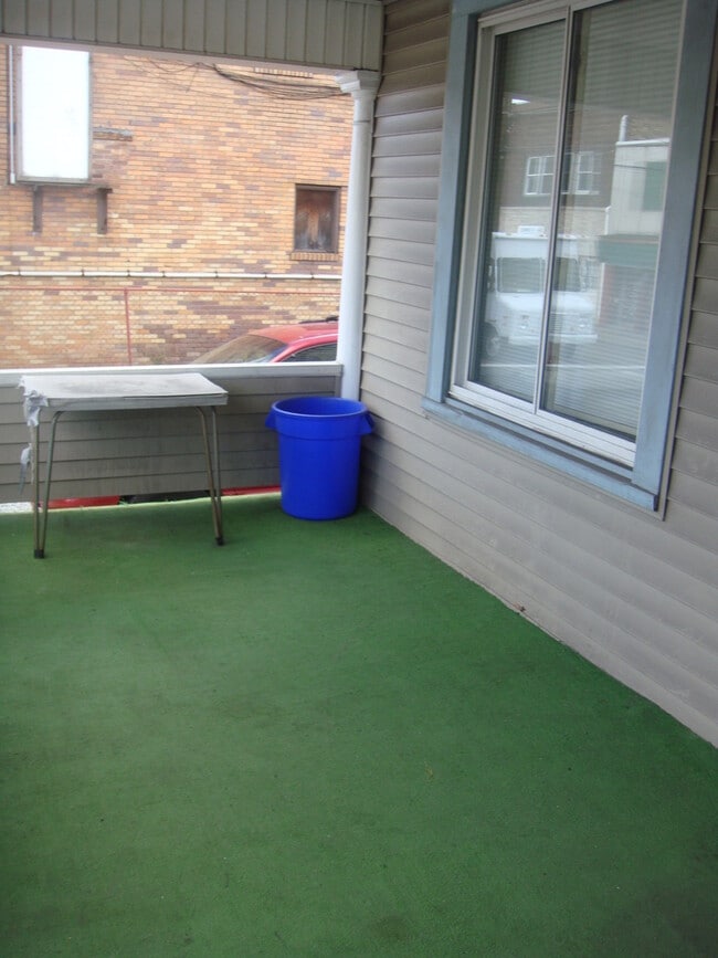 Photo - 1298-BLD Unidad 2