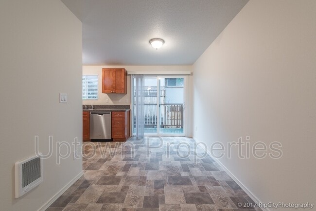 Photo - 5011 SW Beaverton Hillsdale Hwy