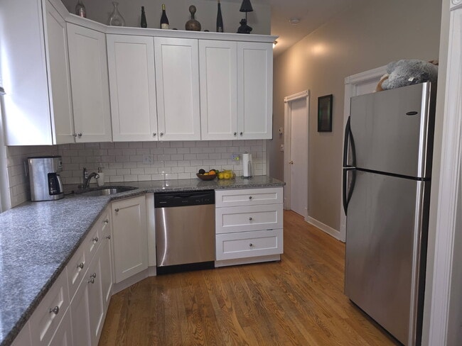 Photo - 2131 W Wellington Ave Unidad 2F