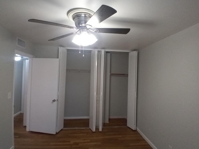 Photo - 465 Medlock Rd