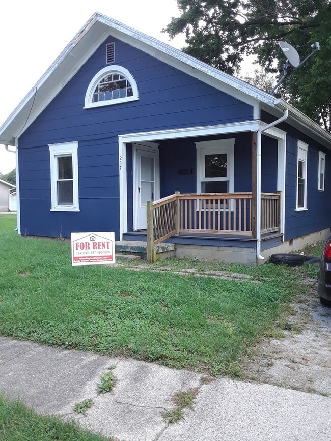 Photo - Quaint 2 bedroom just renovated perfect access to all of Xenia