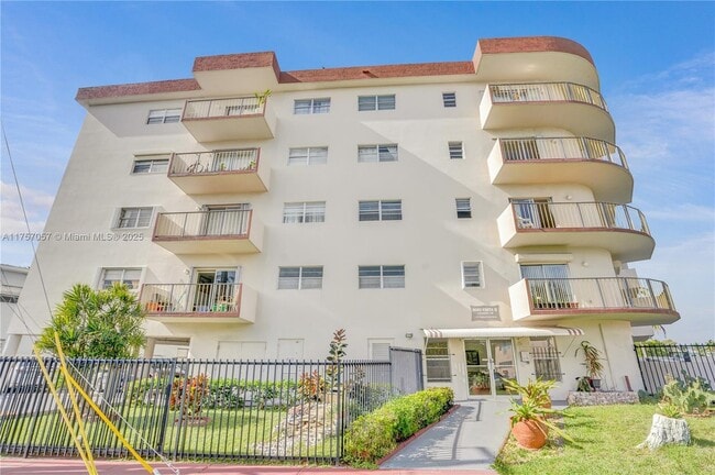 Building Photo - 7150 Indian Creek Dr Unit 505 Rental