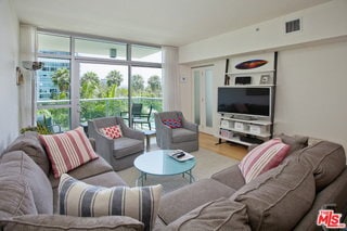 Photo - 13700 Marina Pointe Dr