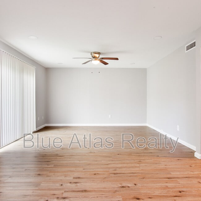 Photo - 412 Arborview Dr