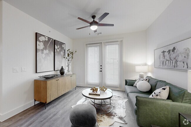1BR, 1BA - 775SF A2 - Living Room