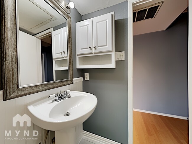 Photo - 14777 Wunderlich Dr Unidad 110