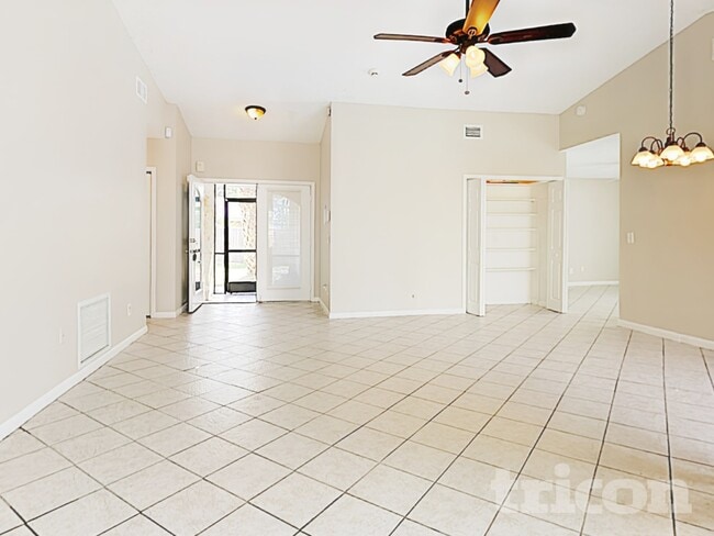 Photo - 10503 Willowbrae Dr