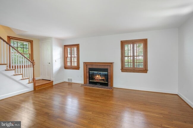 Photo - 244 N Columbus St