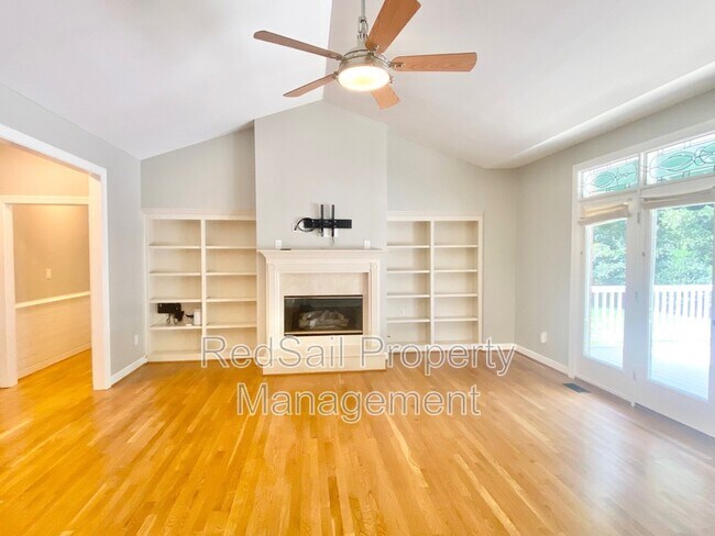 Photo - 809 Captain John Smith Rd