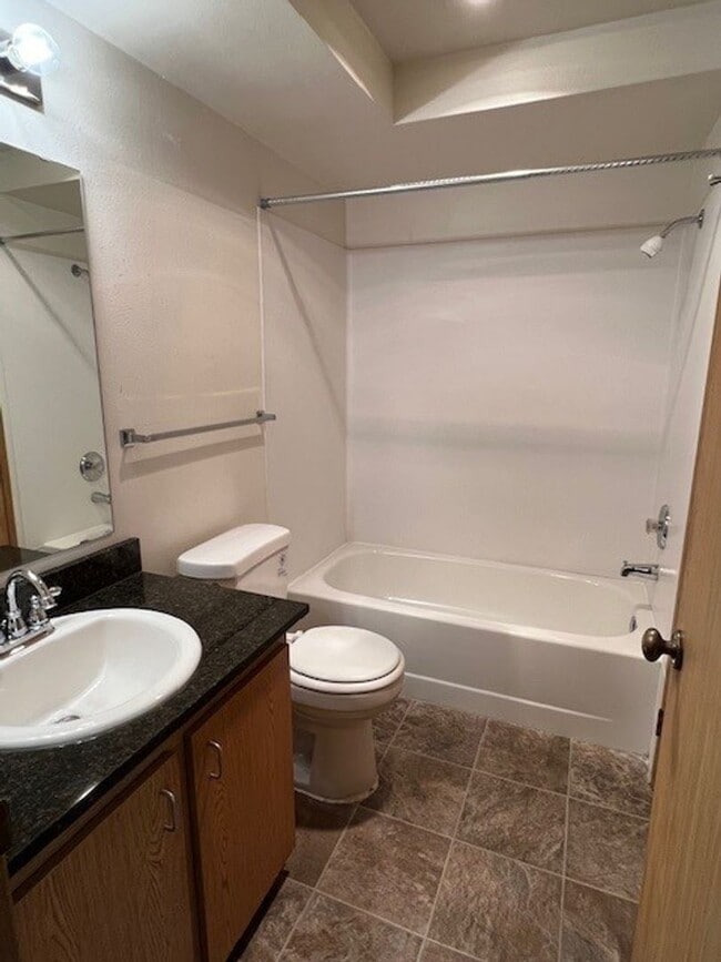 Photo - Washington Court Apartments