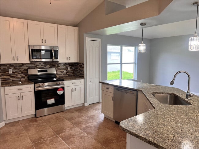 Photo - 1301 SW Gahaf Ave