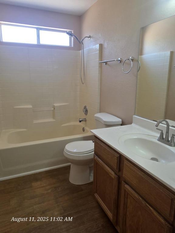 Photo - 1801 Chicago Ave