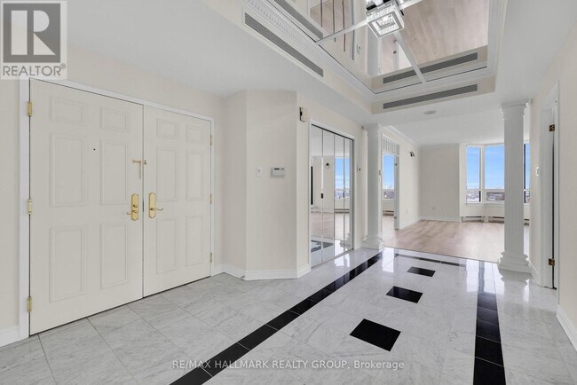 Photo - 1480 Riverside Dr. Unité 1502