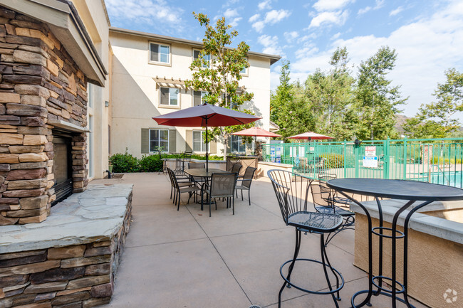 Royal Oaks 55+ Senior Apartment Community - Royal Oaks 55+ Senior Apartment Community