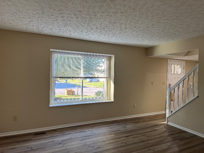 Photo - 7726 Farmsbury Dr