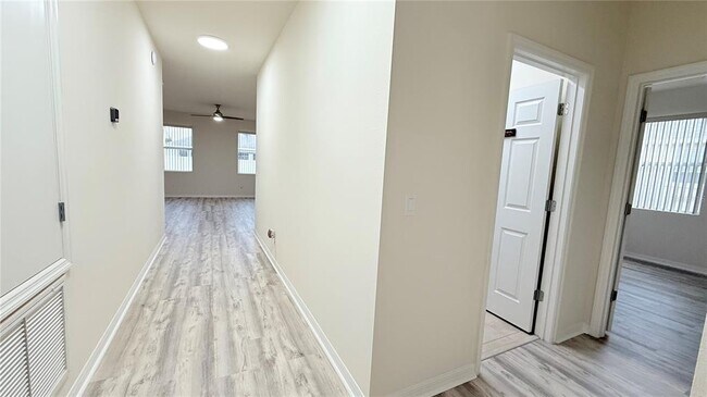 Photo - 3509 Rhapsody St