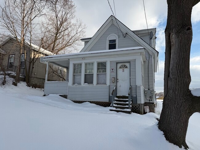 Building Photo - 202 Union Pl Unit 1