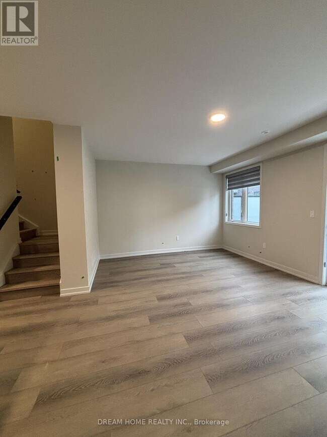 Photo - 25 Mermot Ln