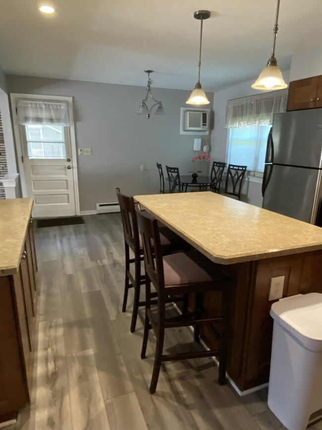 Kitchen and dining - 110 Dobson St Unit UL